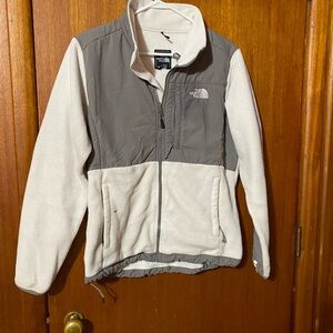 The North Face Women's Gray and Cream Puffer Jacket
